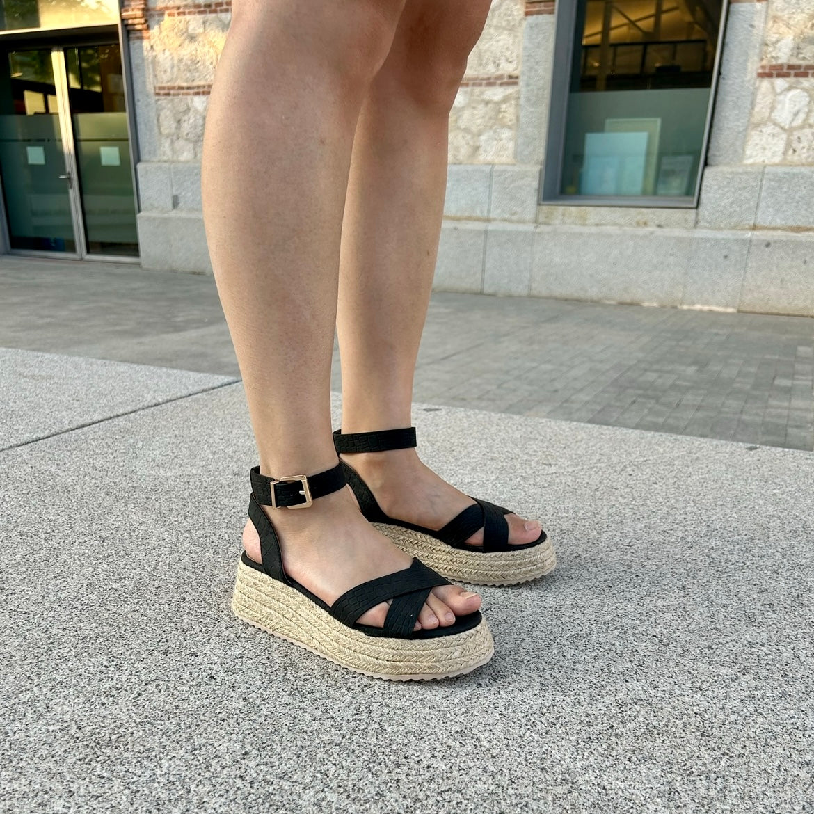 Sandalias Plataforma - Donna Negro