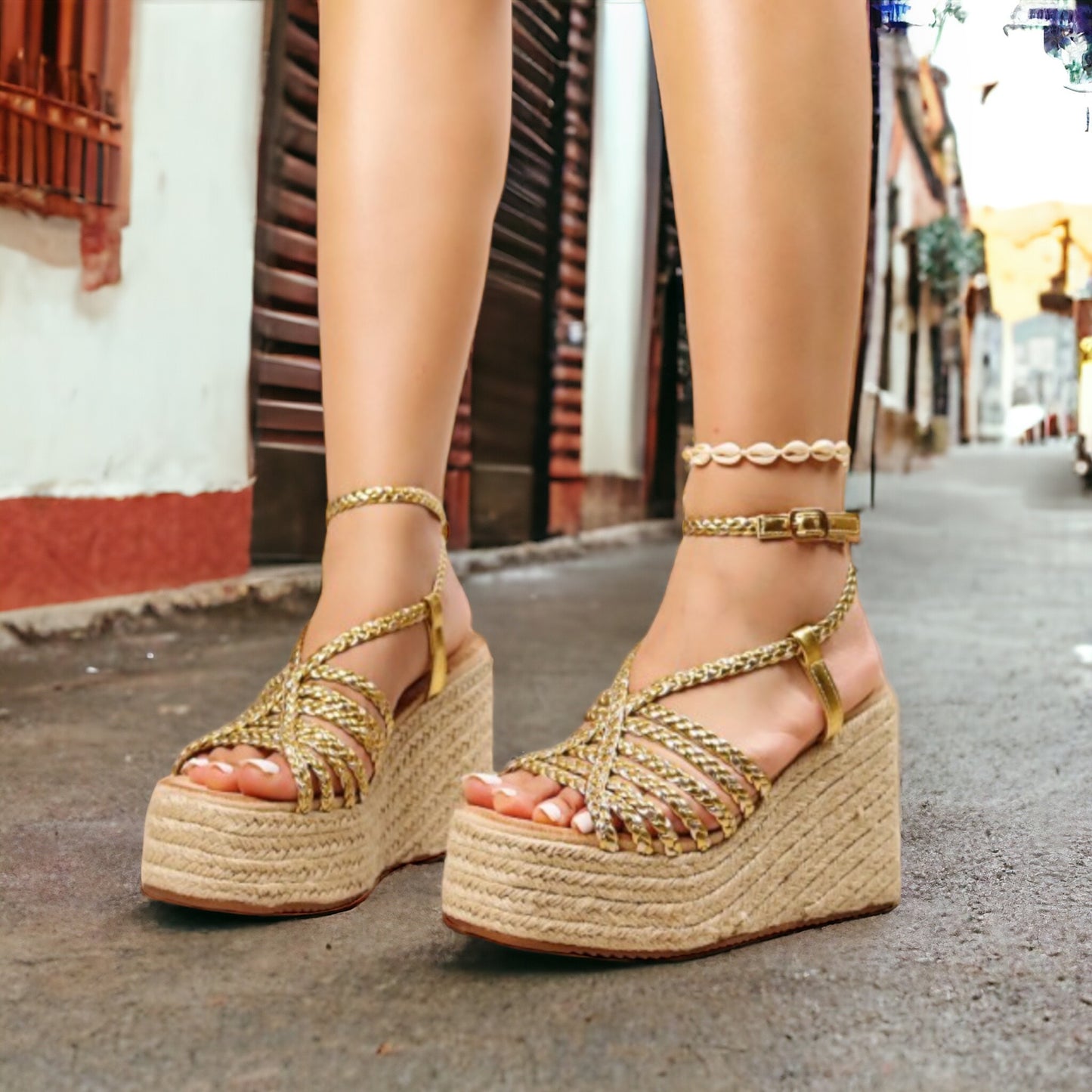 Sandalias Cuña Trenzada - Troya Oro